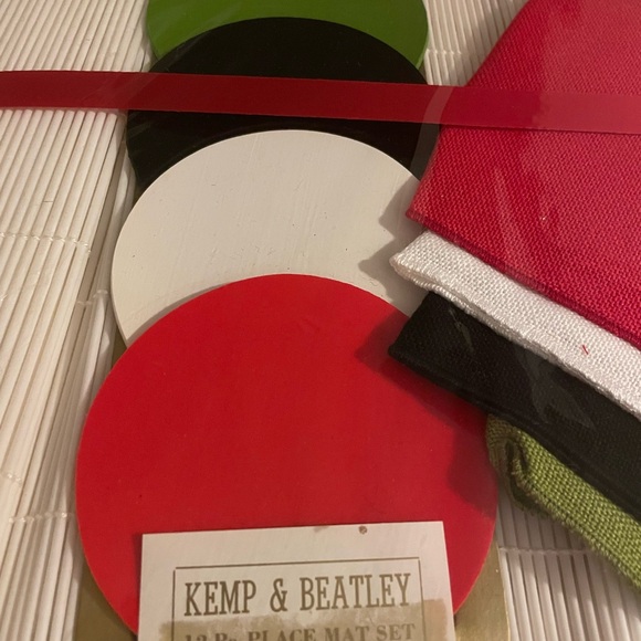 Vintage NIB mod tiki style Kemp & Beatley placemat, coaster, cloth napkin set - Picture 3 of 4